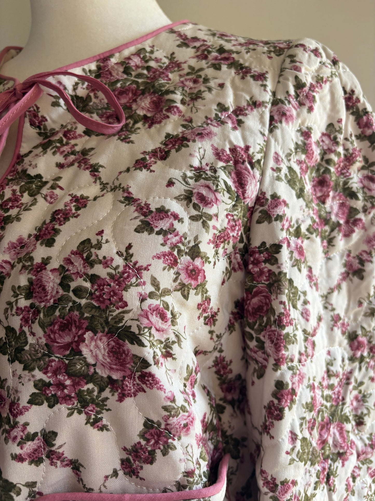 Ecru Rose Print Quilted Jacket 🌸