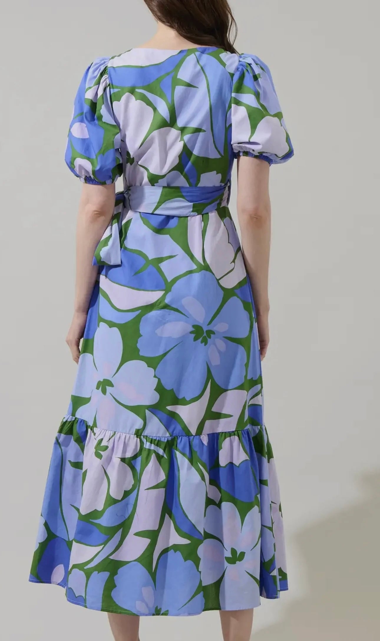 Vestido Midi Floral Cruzado