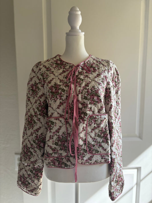 Ecru Rose Print Quilted Jacket 🌸